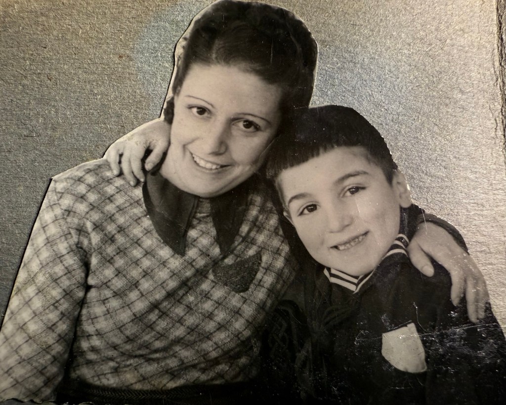 Para que no me olvidéis. ‘Querido Jorgito y mamá’: cartas desde el exilio&nbsp;(1940–1941)”